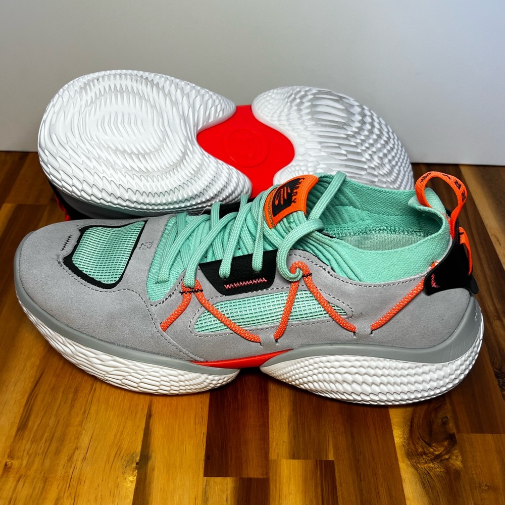 Curry Flow Cozy Under Armour Mens shoes NWOT